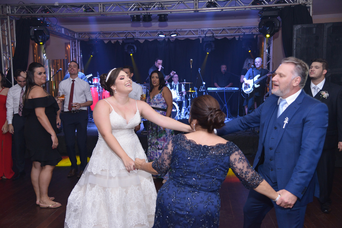 festa de casamento no salão nobre do clube do exercito DF