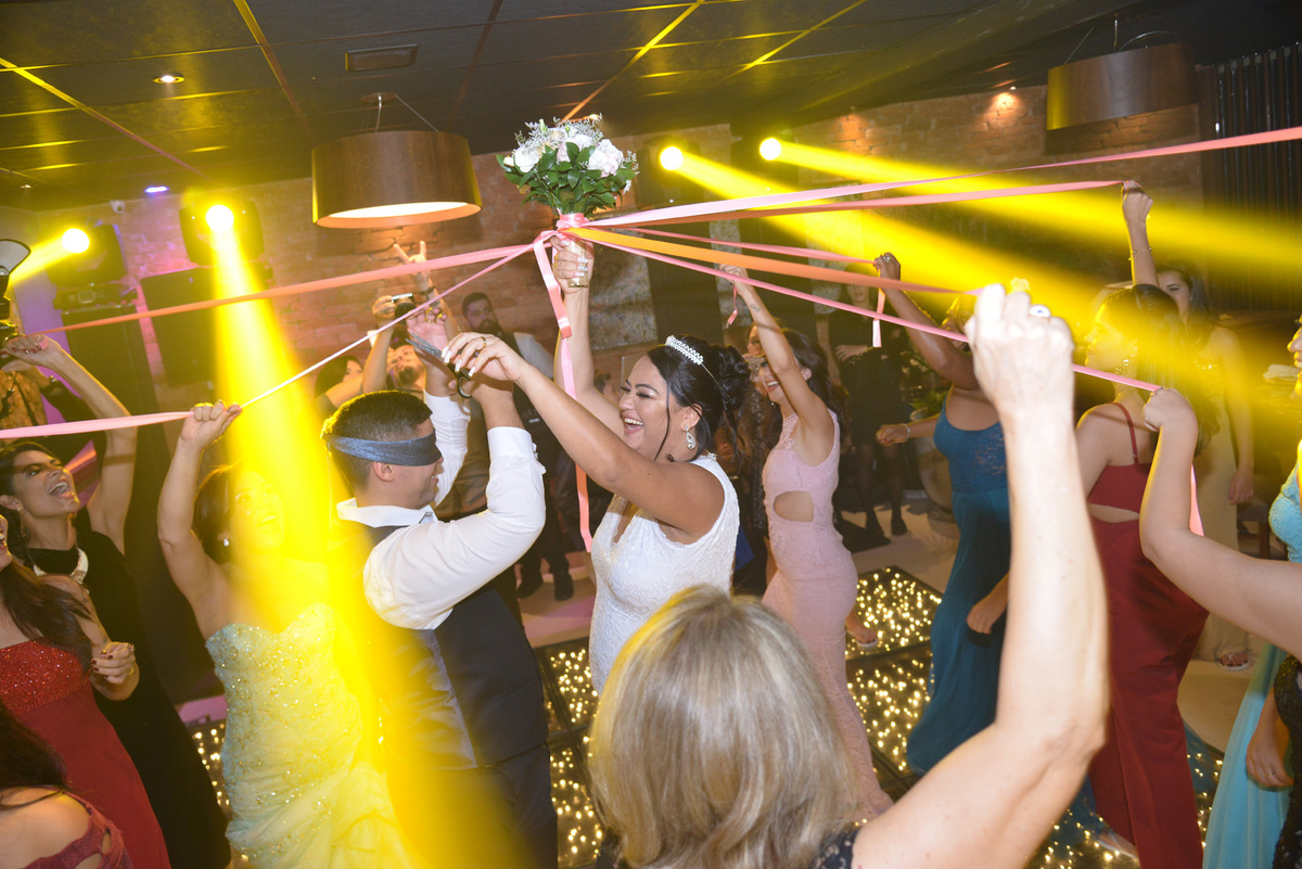 festa animada no restaurante coco Bambu Brasilia DF