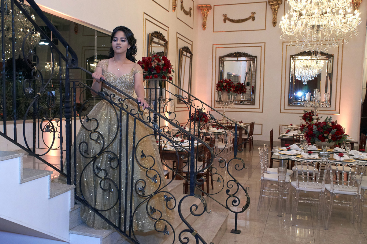 fotos da decoração de festa de 15 anos no salão porto cristal