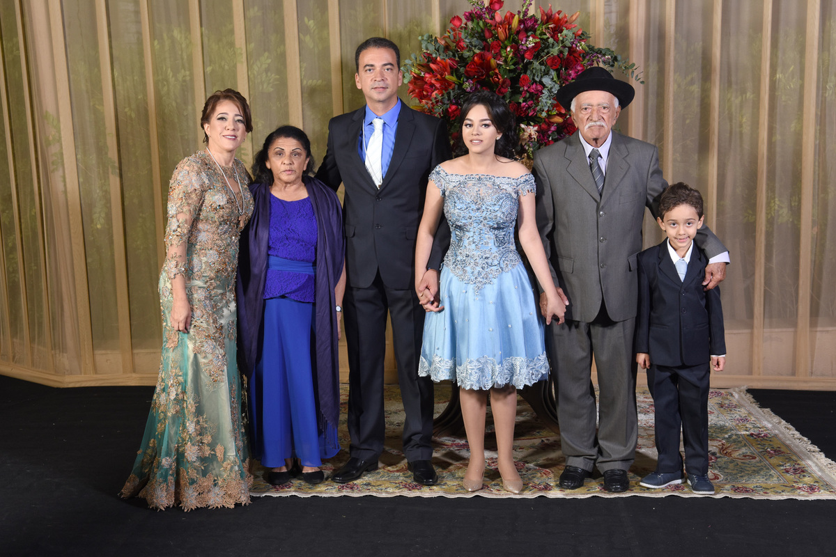 fotos com convidados no salão de festas porto cristal