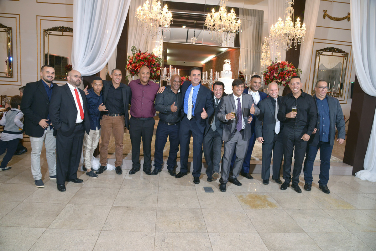 recepção de 15 anos no salão porto cristal