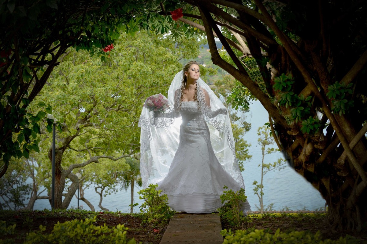 Imagem ensaio noiva Centro de Convenções Israel Pinheiro