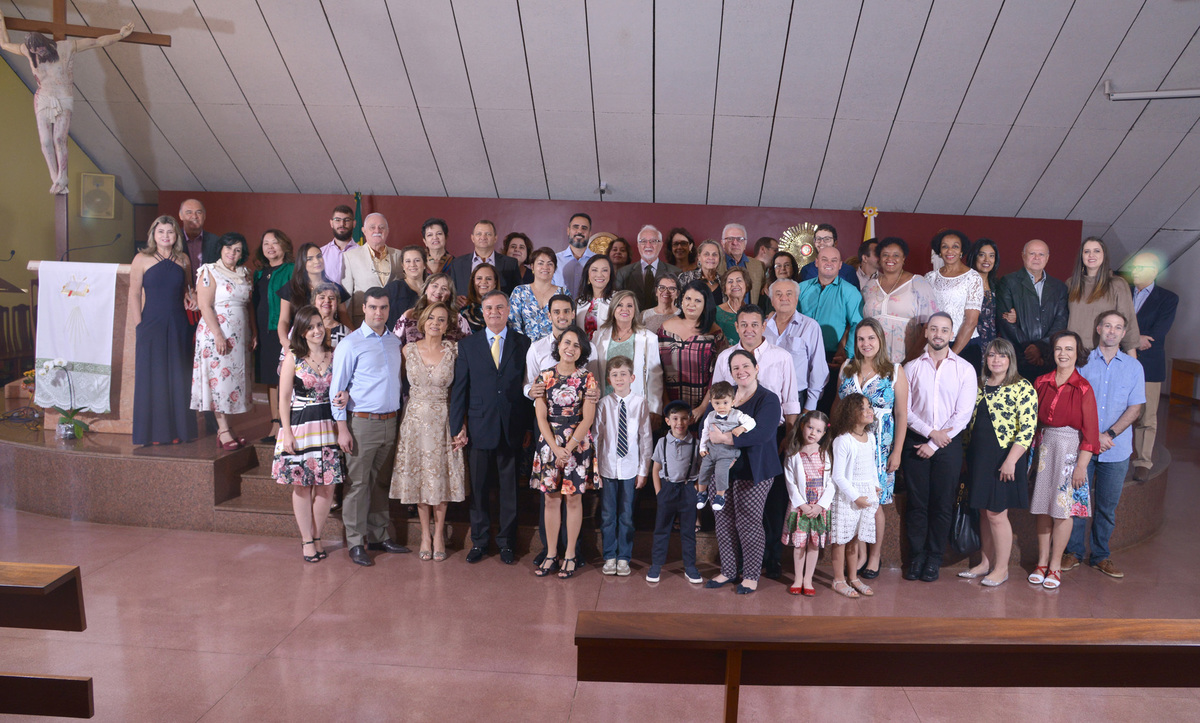 confraternização de casamento na igreja rainha da paz
