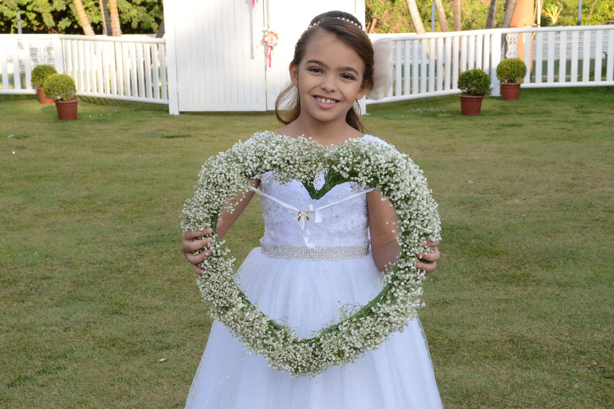 casamento campestre- entrada das alianças