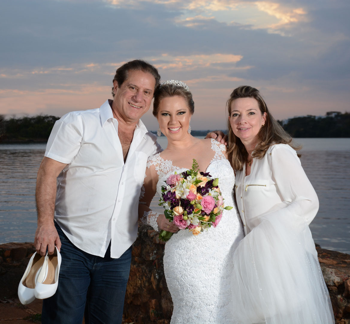 Ensaio fotográfico de noiva com os pais