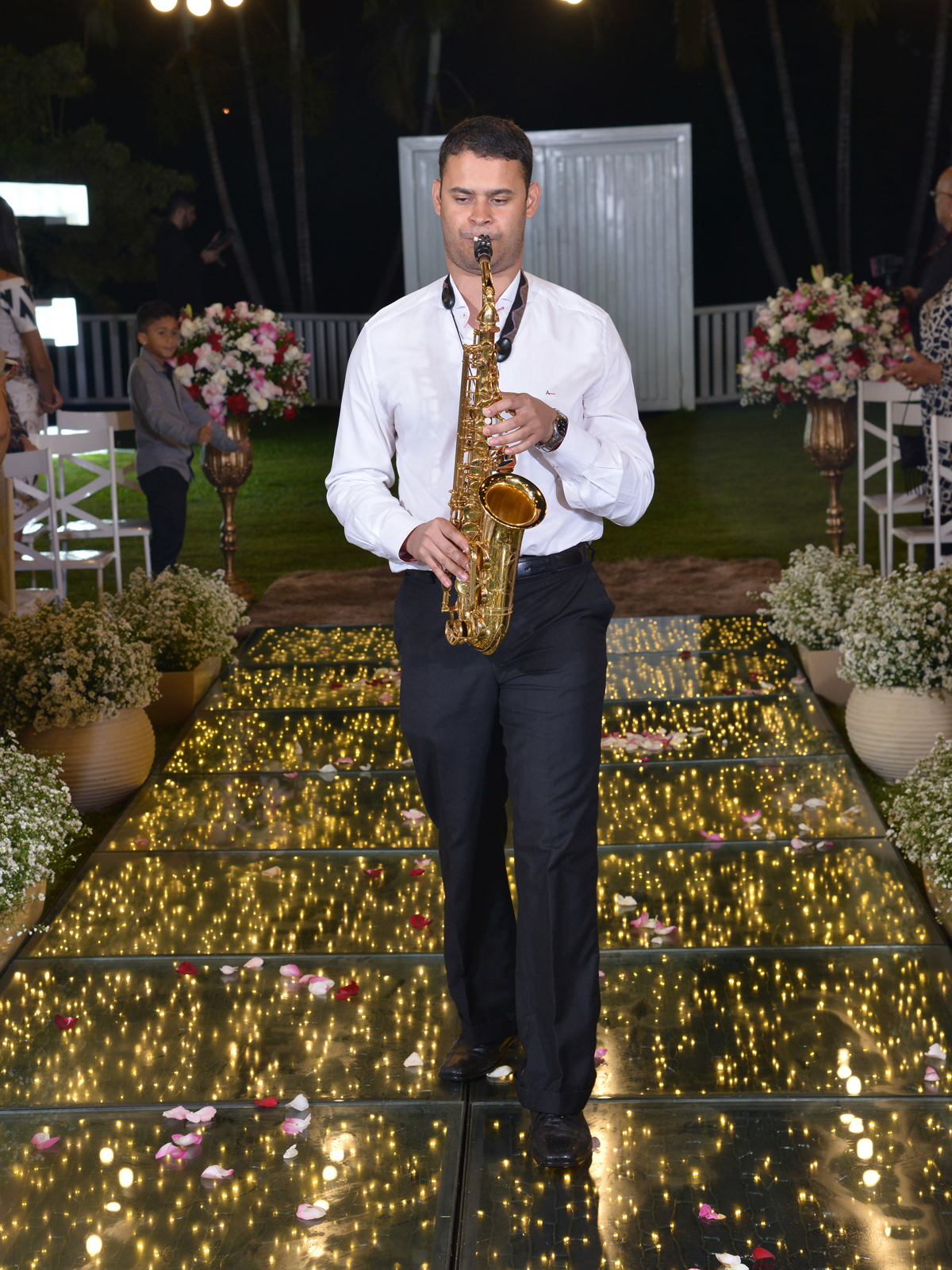 Entrada dos Musicos no espazio Grand Jardini 