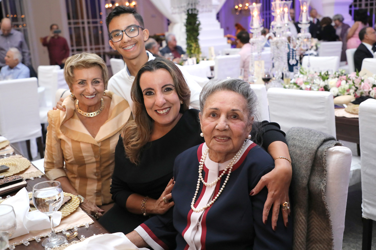 festa de 70 anos no espaço da corte Brasilia DF