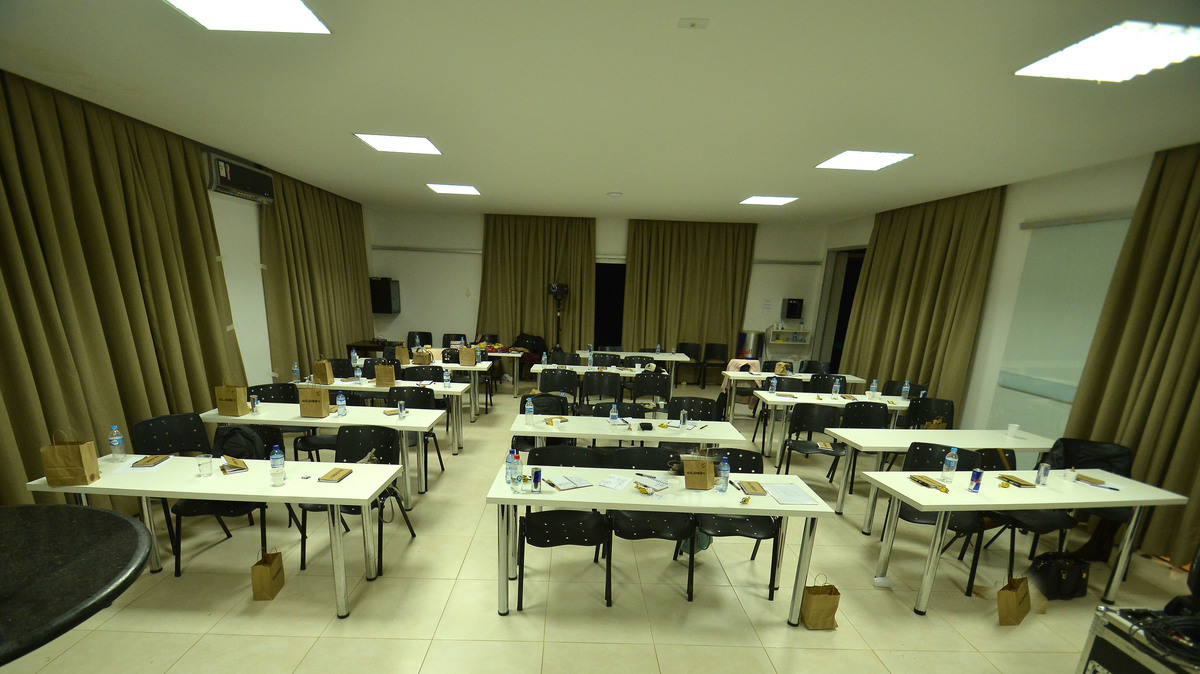 salão para eventos corporativos com hospedagem