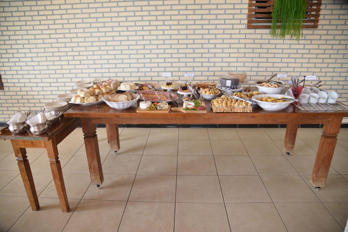 casamento pela manha com cafe colonial no espaço villa Rose