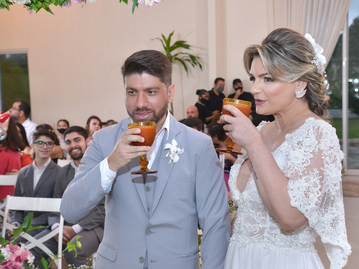 Celebração de casamento feita pela Juíza de paz Luciana Rocha