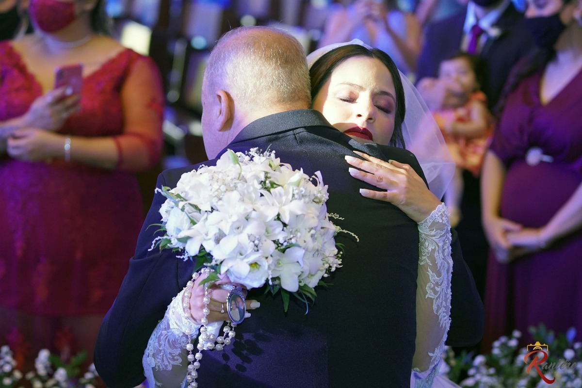 fotos de casamento na igreja Dom Bosco