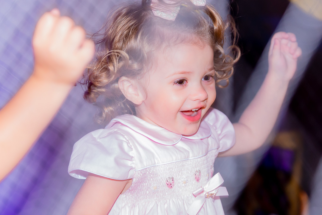 Fotografia da aniversariante brincando 