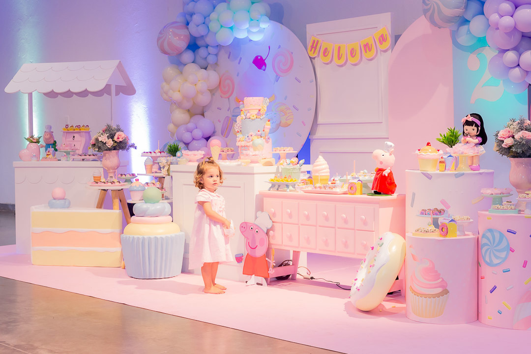 Fotografia de decoração linda festa infantil para menina em Maingá.