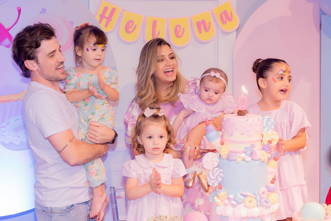 Foto festa infantil hora do parabéns