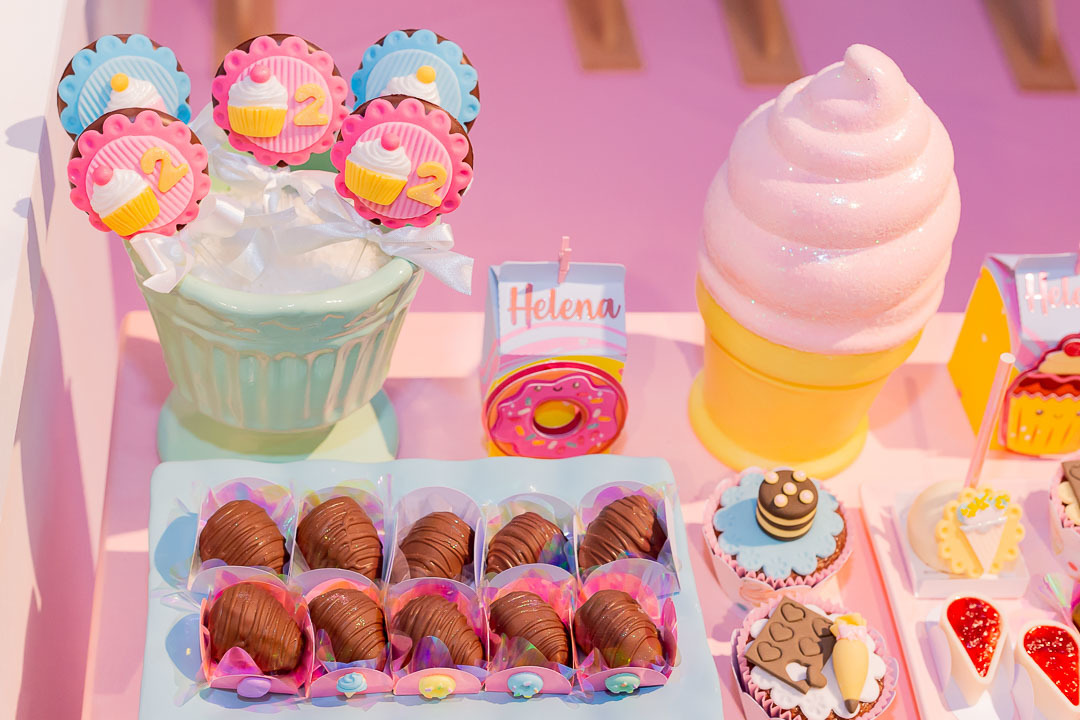 Foto de doces personalizados tema doceria da peppa