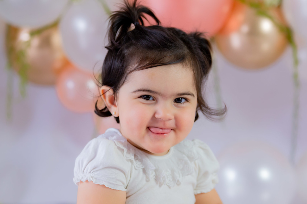 smash the cake menina