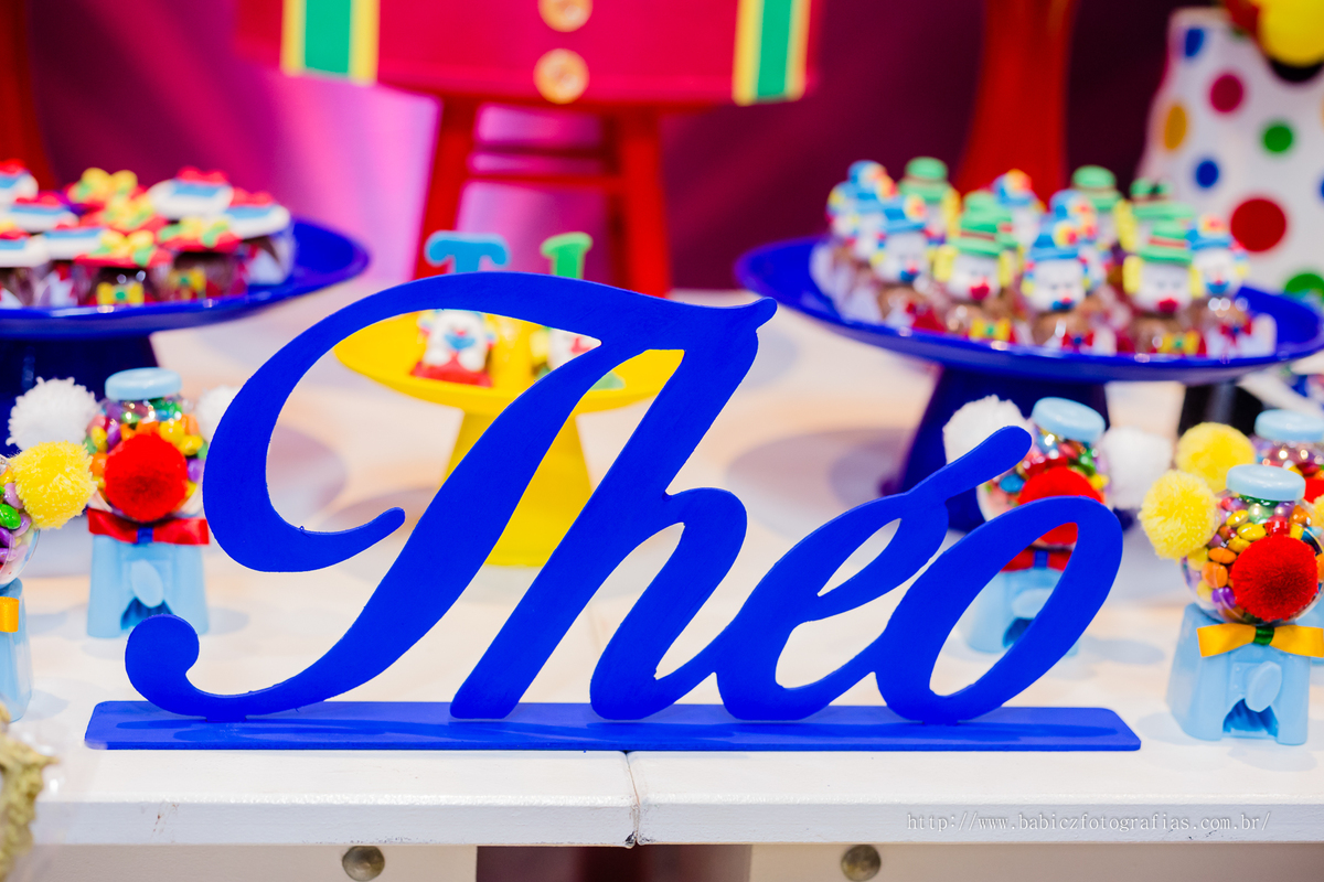 Decoração circo de festa infantil no buffet Kiddie Park em Maringa