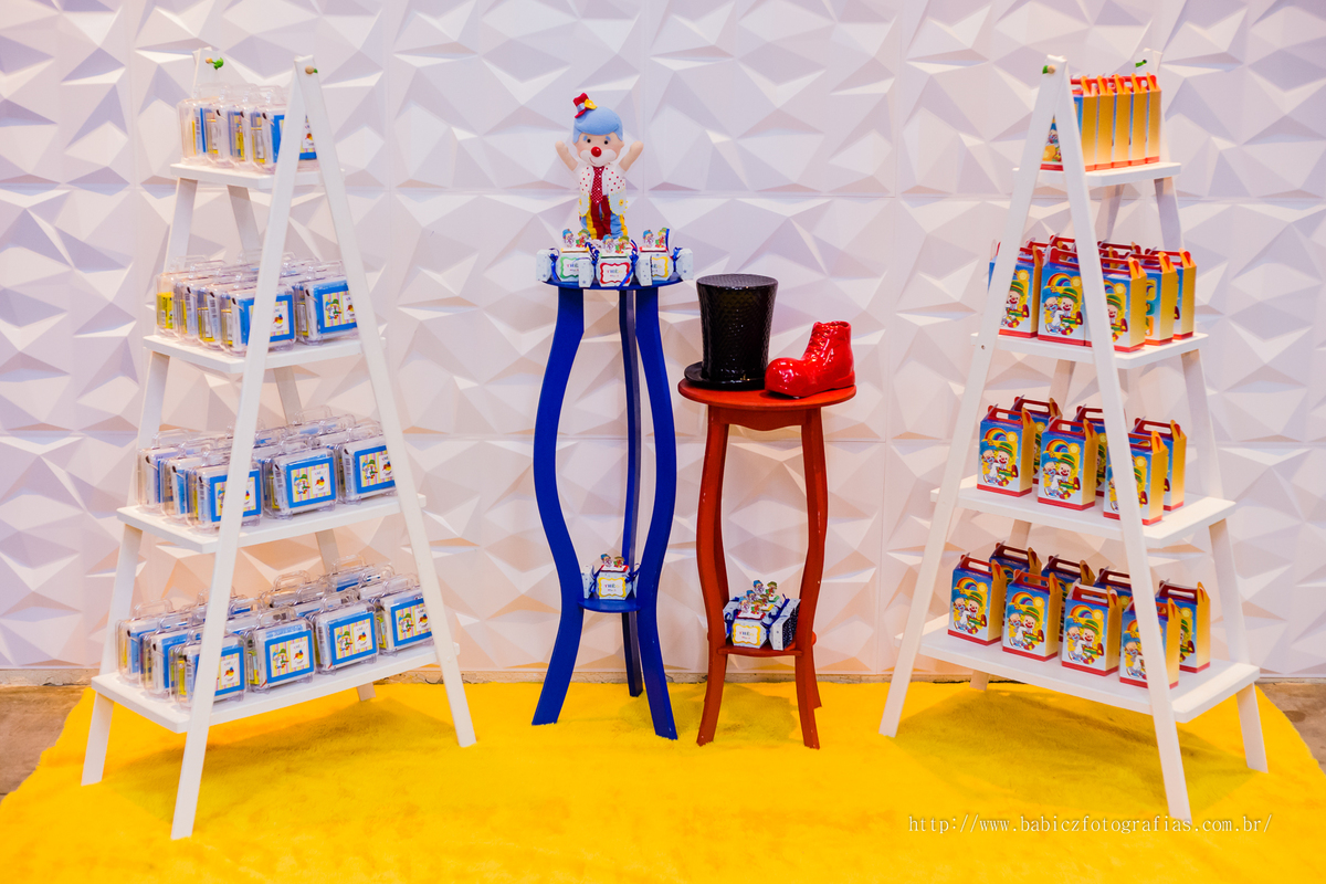 Foto das lembrancinhas tema circo de festa infantil no Buffet Infantil Kiddie Park. Buffet infantil Maringa. 