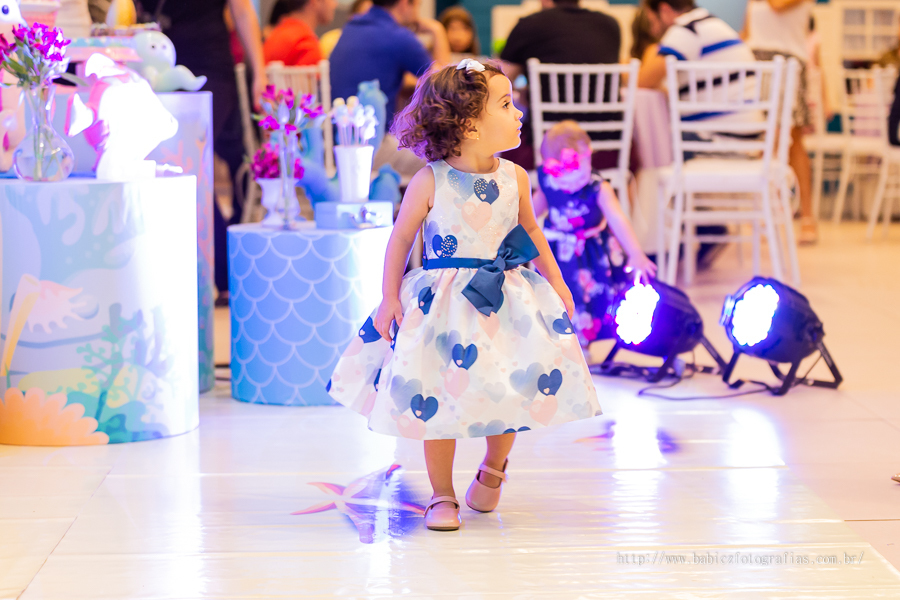 Fotografia da aniversariante no BUFFET pipas club Maringá