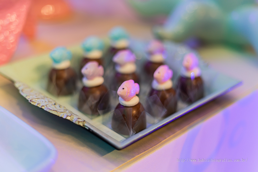 Fotografia doces personalizados. kit doces personalizados para festa infantil. doces para festa infantil. doces personalizados fundo do mar. doces personalizados maringa. Buffet Maringa.
Buffet Infantil Maringa. Aniversario Infantil Maringa.