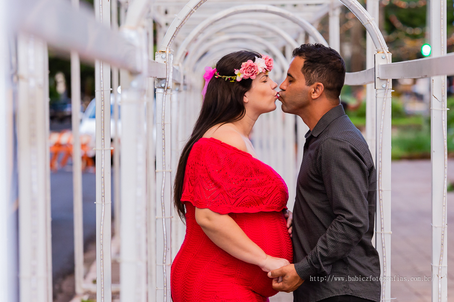 Ensaio gestante, uma doce espera da Isabella, mundo cor de rosa. Fotos feira pela Rose Babicz em Maringá - Pr