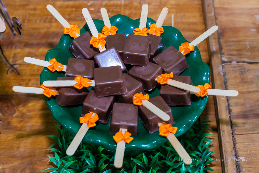 Festa infantil de aniversario lindo para comemorar 5 aninhos do Miguel, no diverkids em Maringa. Foi fotografado por Rose Babicz da empresa Babicz Fotografias da cidade de Maringa.