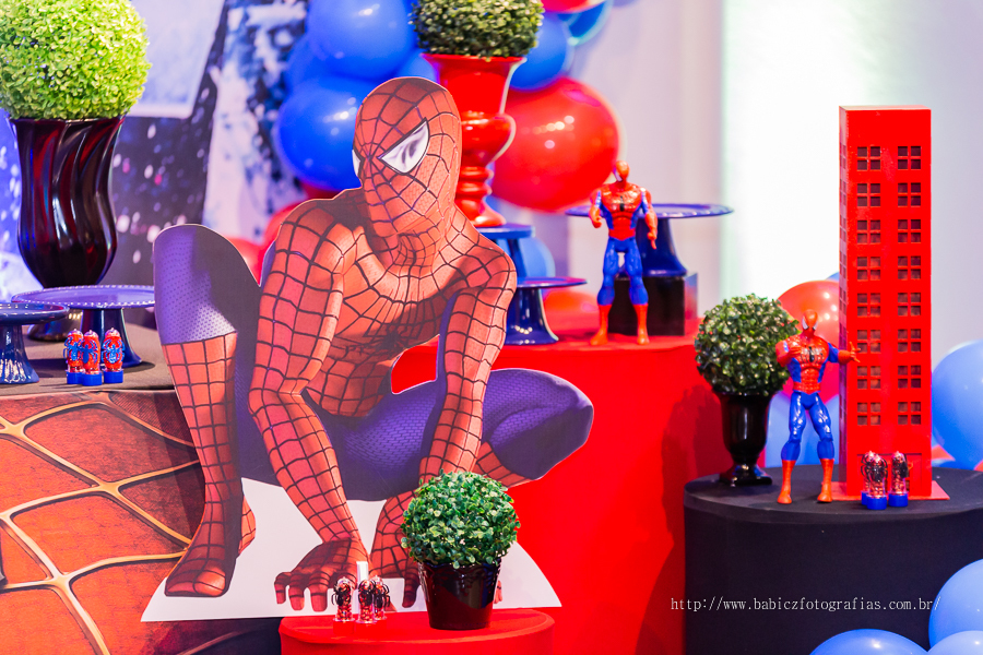 Festa de aniversario infantil do Lucca, com uma decoracao festa linda homem aranha spider-man na cidade de Maringa pela fotografa Rose Babicz no buffet fabula maringa