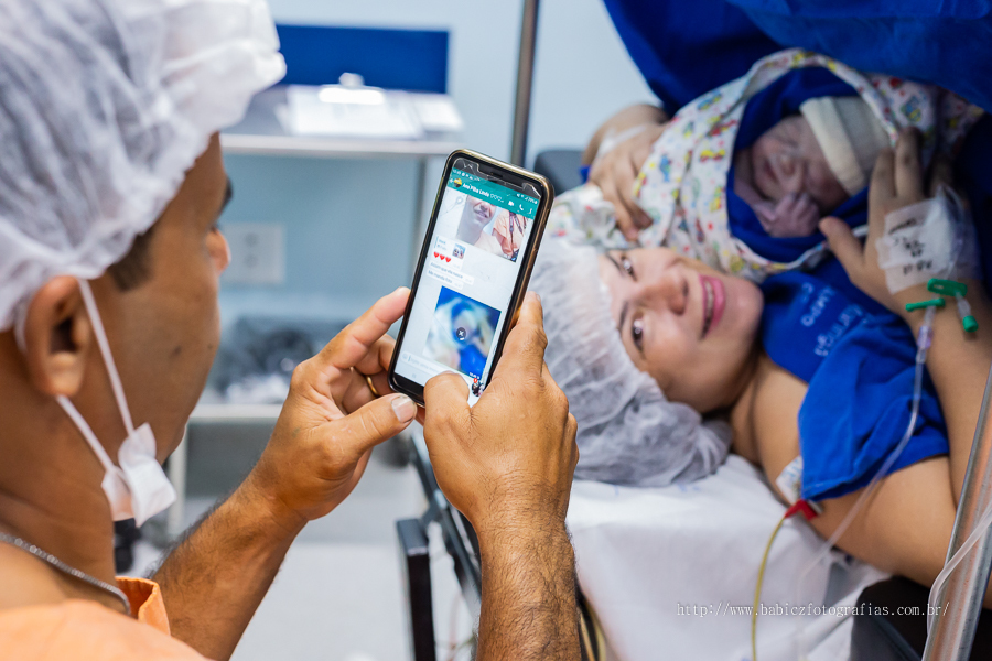 fotos feitas na maternidade.
fotógrafa de familia em maringa