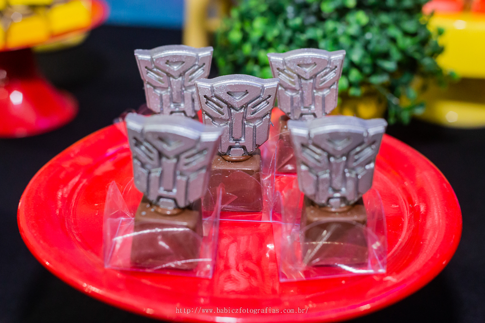 foto doces personalizados transformes para festa infantil