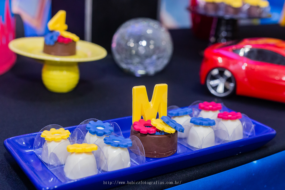 foto doces personalizados transformes para festa infantil
