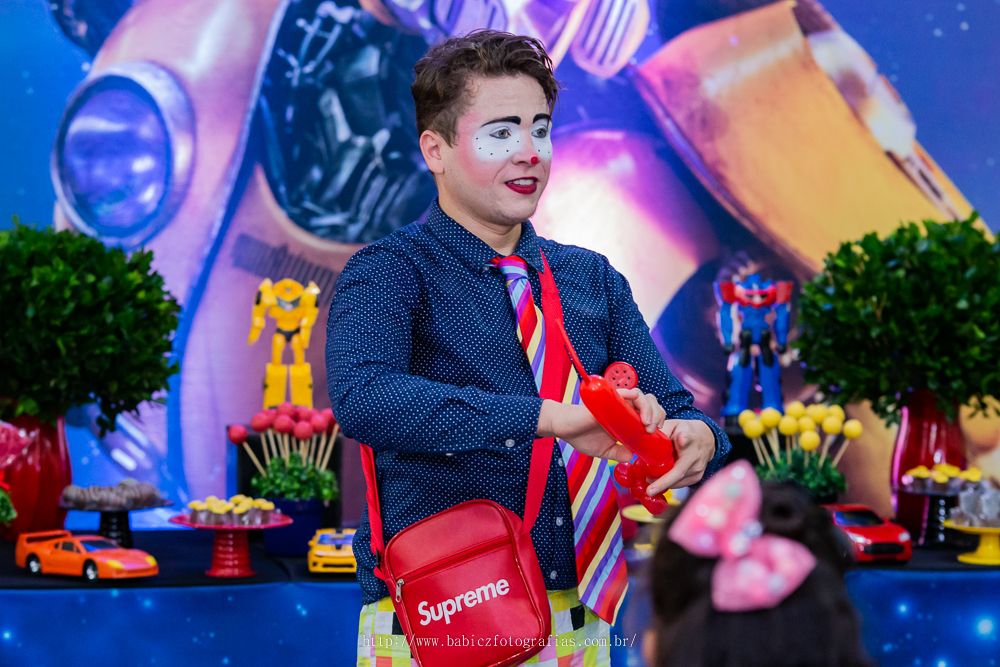 fotografia de Guilherme Ivanes animando festa infantil no buffet infantil em Maringa