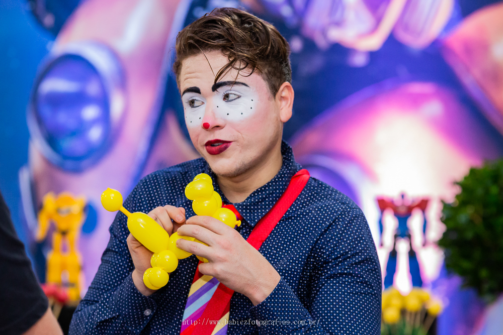 fotografia de Guilherme Ivanes infantes.arteculturaeeducacao animando festa infantil no buffet infantil em Maringa
