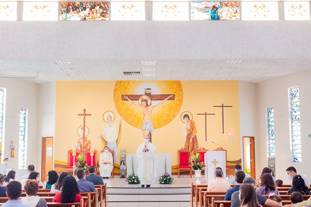 Foto Celebração de batismo na Paroquia Santa Paulina em Maringá-PR