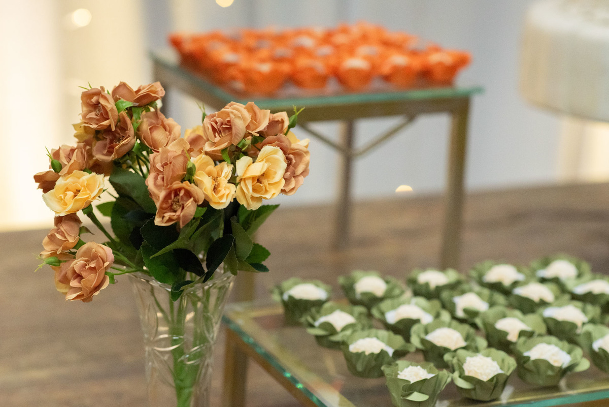 casamento evangélico, fotografia de casamento cristão, noivos jovens, casamento na igreja, amor abençoado por Deus, união cristã, cerimônia religiosa, fotógrafo de casamento, casamento cheio de fé, história de amor, casamento emocionante, casamento