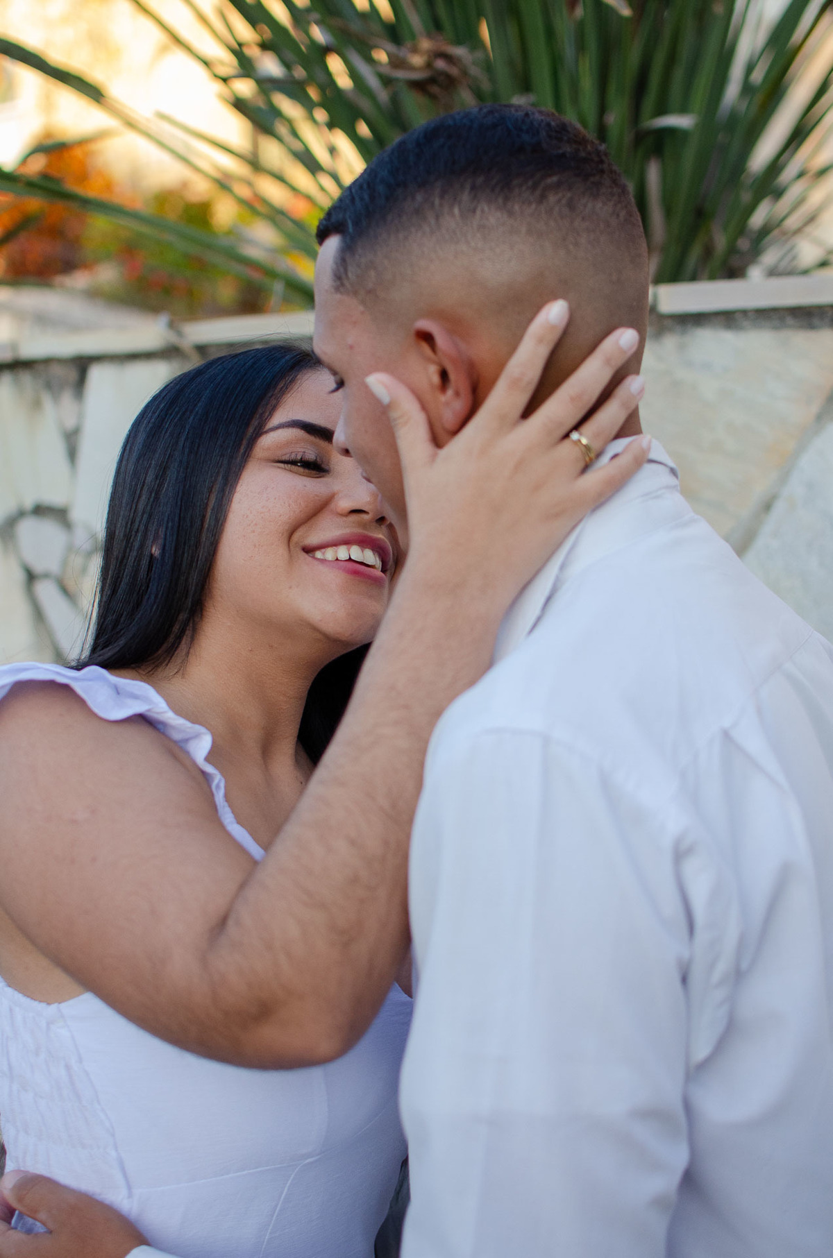 sessão pré-wedding evangélica, ensaio pré-casamento cristão, fotos de noivos evangélicos, pré-wedding romântico, fotografia de casamento cristão, ensaio de casal com fé, fotos antes do casamento, ensaio pré-wedding ao ar livre, pré-wedding, noivos