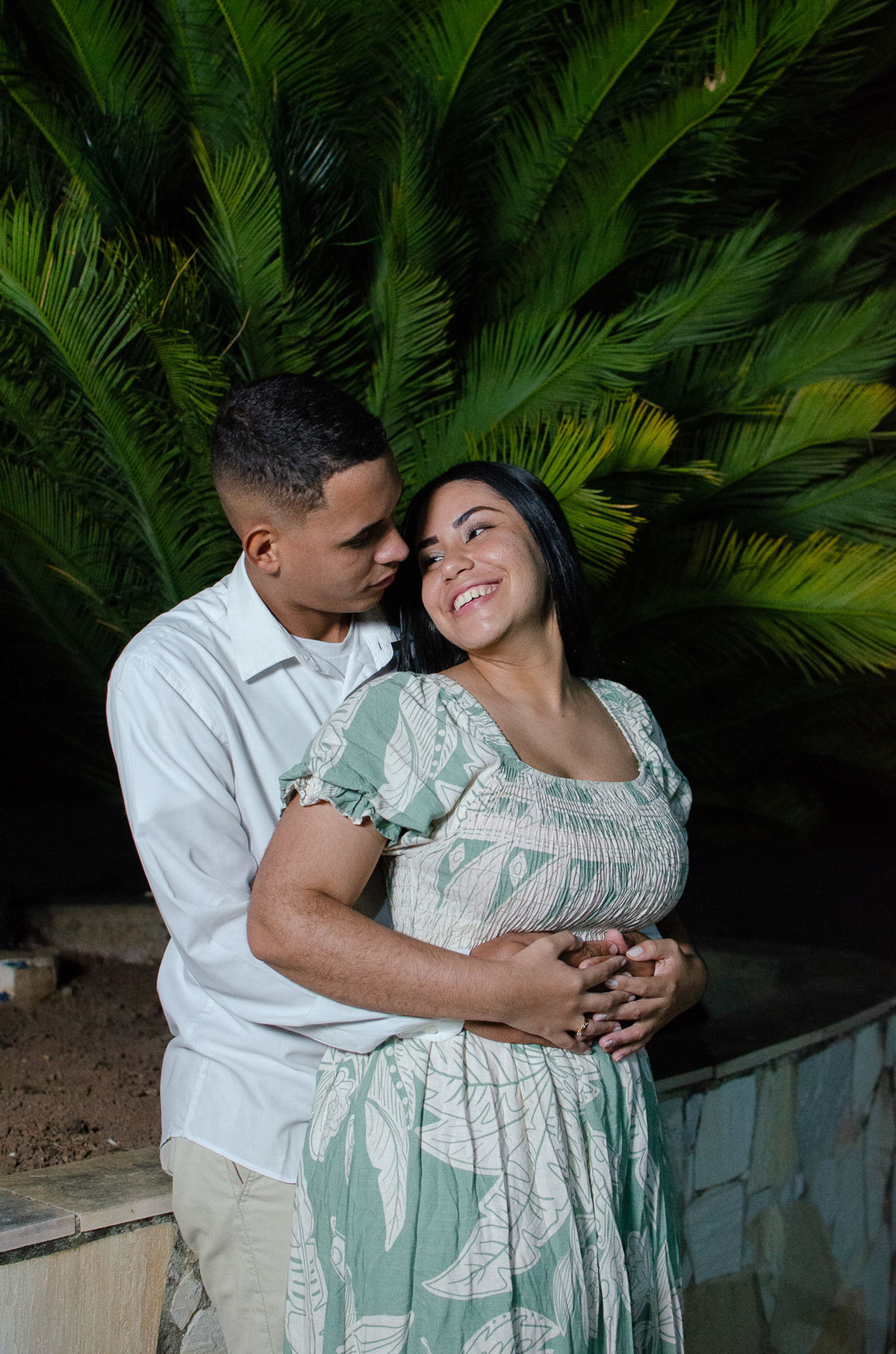 sessão pré-wedding evangélica, ensaio pré-casamento cristão, fotos de noivos evangélicos, pré-wedding romântico, fotografia de casamento cristão, ensaio de casal com fé, fotos antes do casamento, ensaio pré-wedding ao ar livre, pré-wedding, noivos