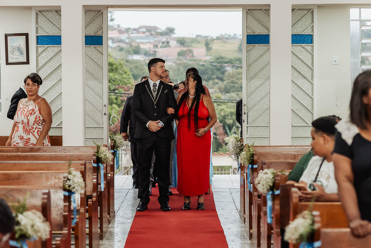 Zemar Fotografia, Casamento à noite, Casamento Católico, Casamento Relgioso, Casamento, Igreja Matirz Nossa Senhora das Graças Guaratinguetá-SP, Matrimônio, Mãe do noivo levando o filho ao Altar