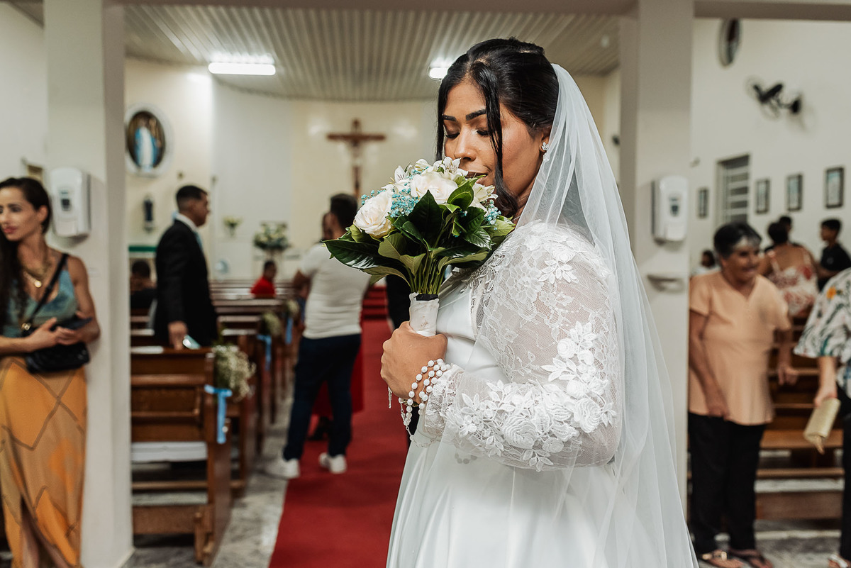 Zemar Fotografia, Casamento à noite, Casamento Católico, Casamento Relgioso, Casamento, Igreja Matirz Nossa Senhora das Graças Guaratinguetá-SP, Matrimônio, Noiva com buquê, Noiva