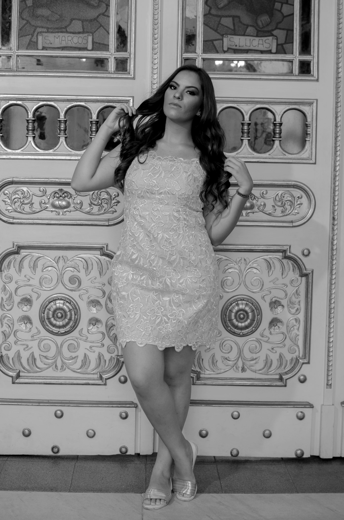 Diante da pronta frontal da Matriz de Santo Antonio em Guaratinguetá