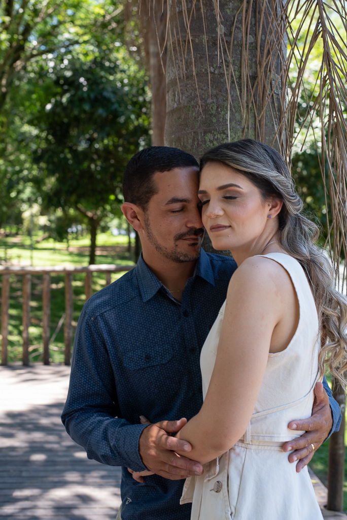 Casamento civil durante o dia; Larissa e Gabriel; Casamento em Guaratinguetá; Ensaio fotográfico em Guaratinguetá-SP; Bosque da Amizade em Guaratinguetá-SP