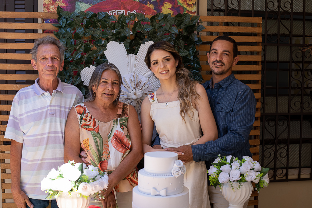 Casamento civil durante o dia; Larissa e Gabriel; Casamento em Guaratinguetá; Família Feliz