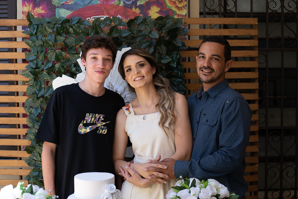 Casamento civil durante o dia; Larissa e Gabriel; Casamento em Guaratinguetá; Família Feliz