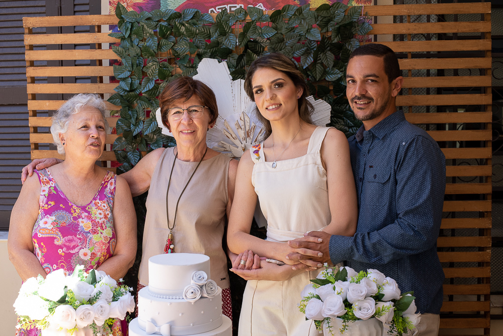 Casamento civil durante o dia; Larissa e Gabriel; Casamento em Guaratinguetá; Família Feliz