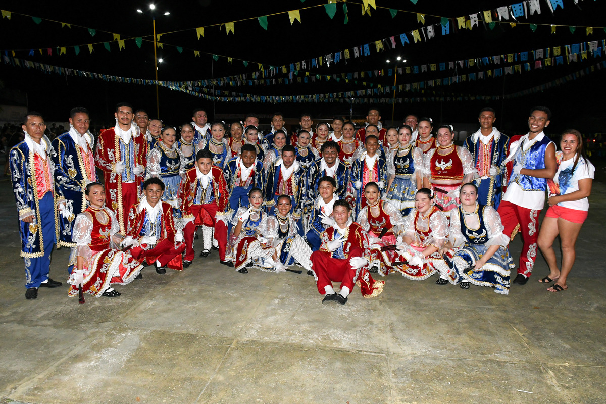 Dança Portuguesa Renascer
