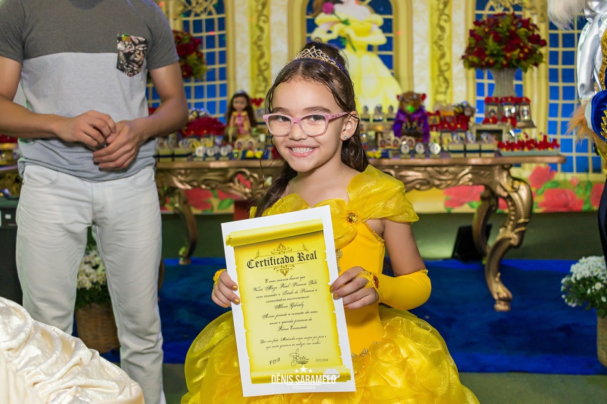 Fotografo Dênis Saramelo Aniversario Infantil Bela e a Fera Allana - 6 Anos
