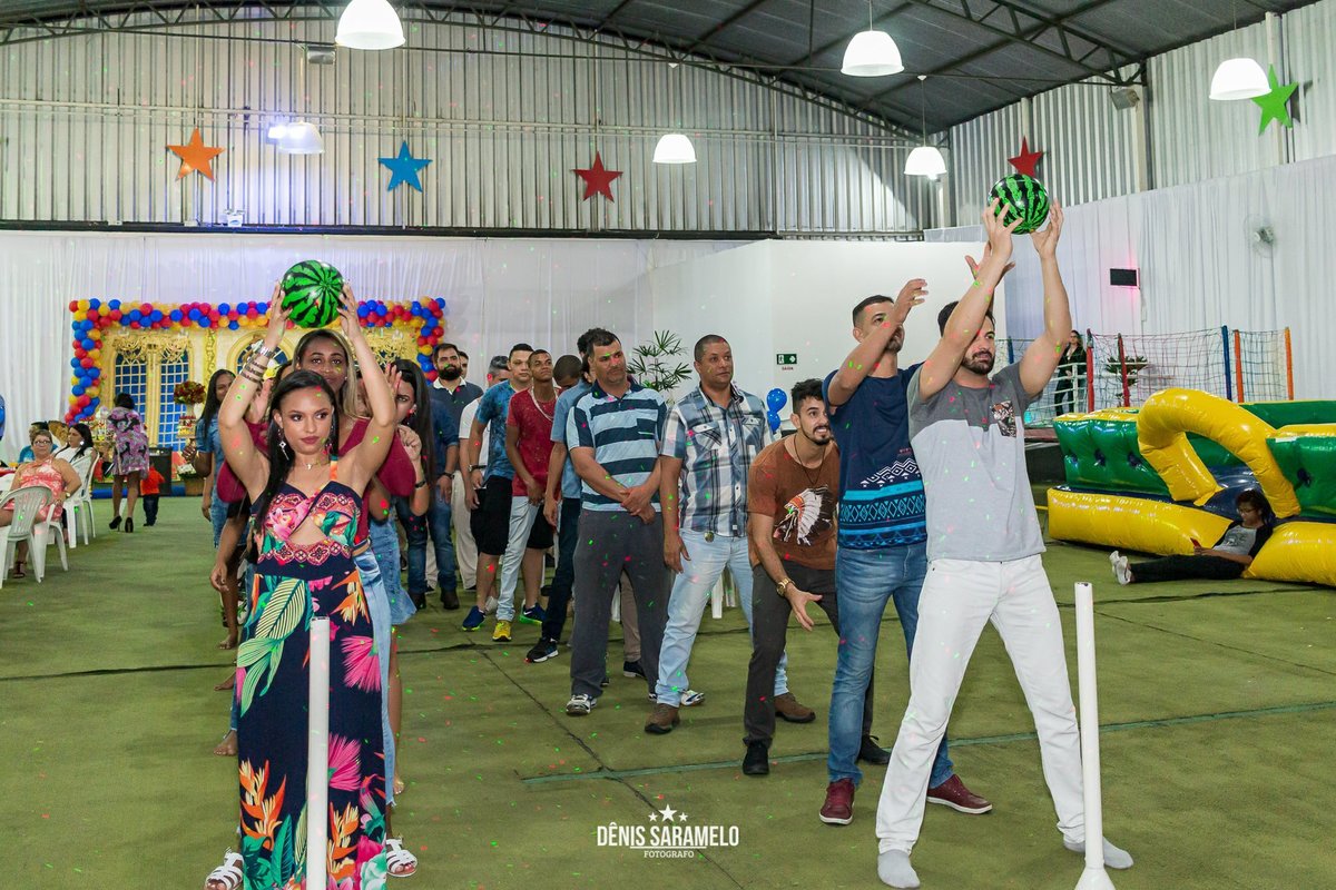 Dênis Saramelo Aniversario de Criança Bela e a Fera Allana - 6 Anos
