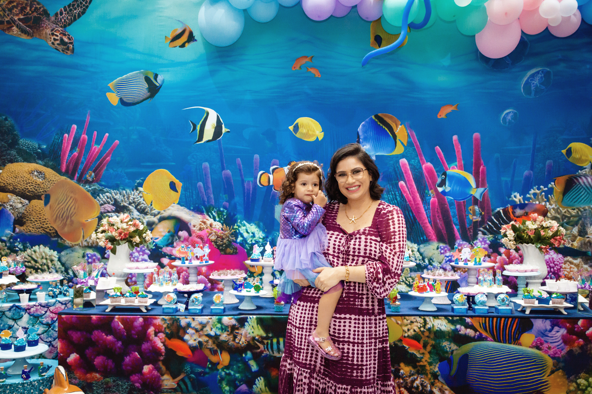 Pose com a mamãe.