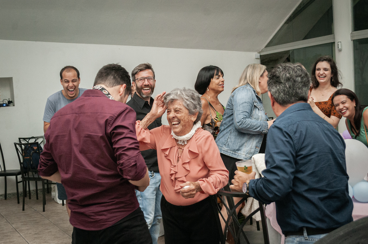 Eu só consigo abrir um sorriso. Por mais pessoas assim no mundo!
