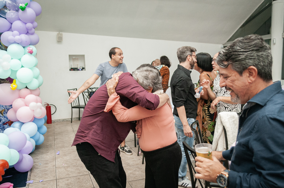 Alegres, cativantes e unidas.