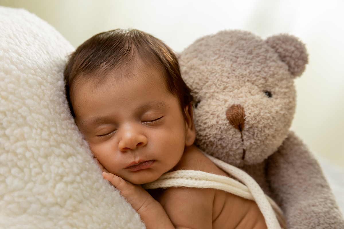 Bebê com ursinho